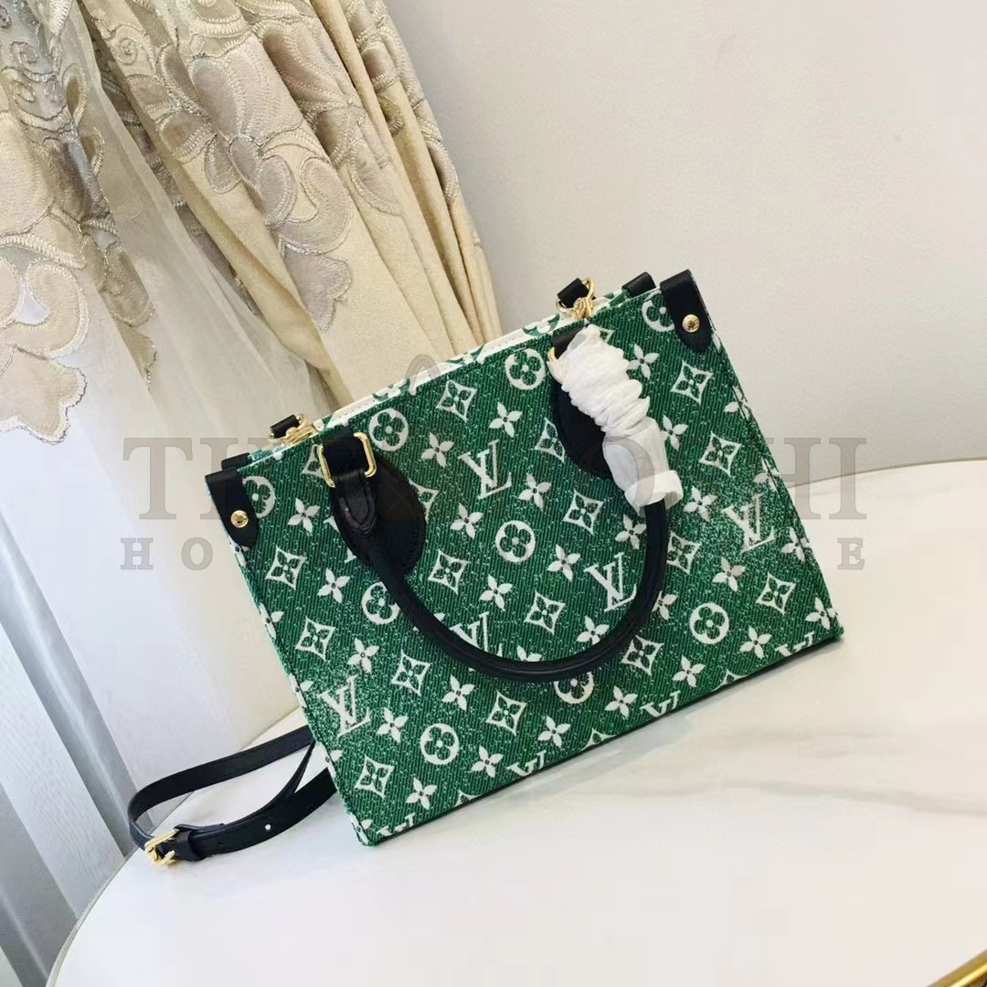 L0vis Vvtt0n LV Women OnTheGo PM Tote Bag Green Monogram Jacquard Velvet Master Quality