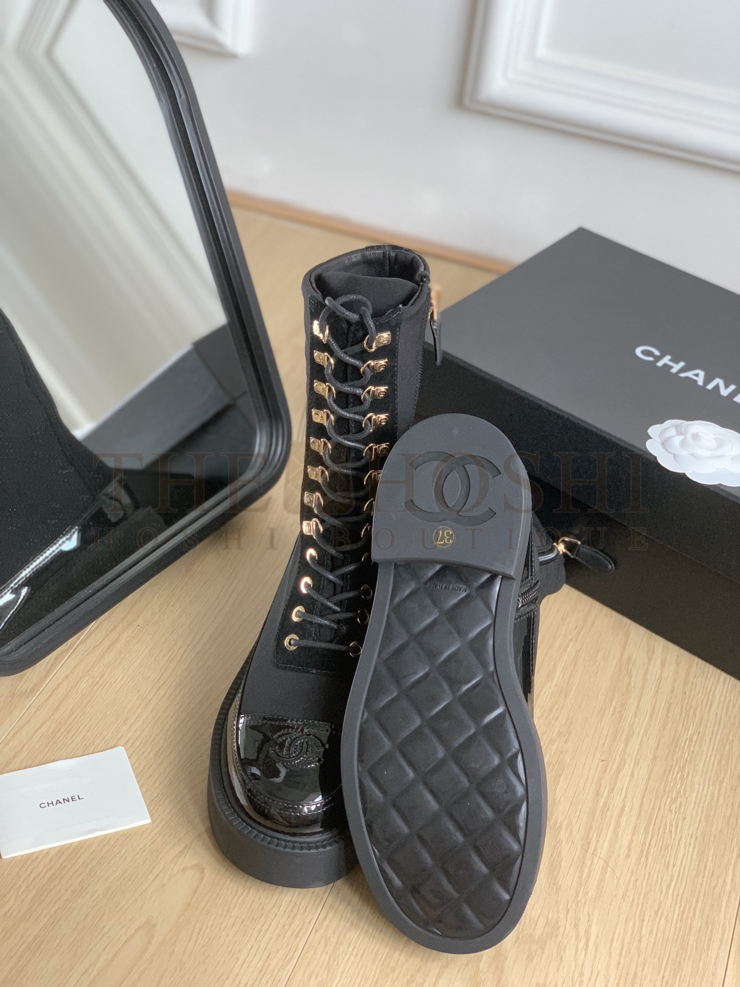 Ch**el BLACK GLOSSY ZIPPER BOOTS WITH GOLD ACCENTS SHOES Master Quality