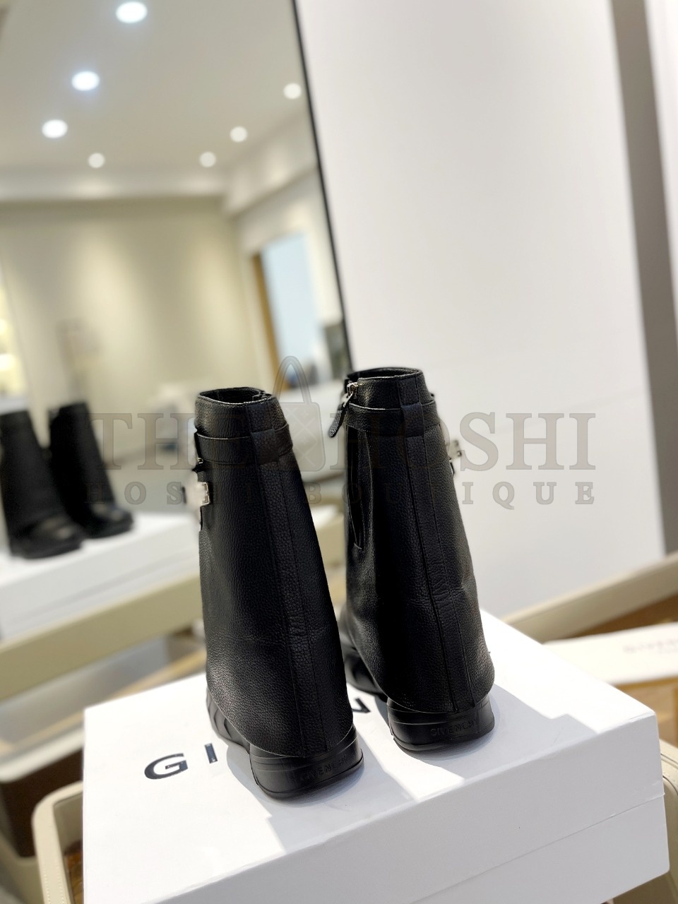 GIVENCHY/Givenchy Shark Lock Motorcycle Boots Master Quality