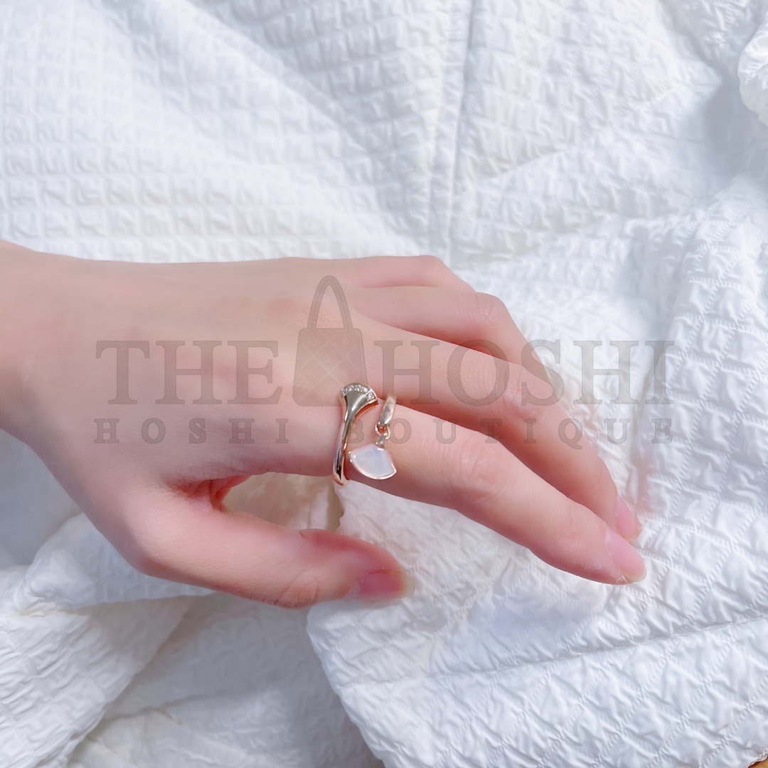 Bv1g*ai DIVAS’DREAM RING, White Mother-of-Pearl Master Quality