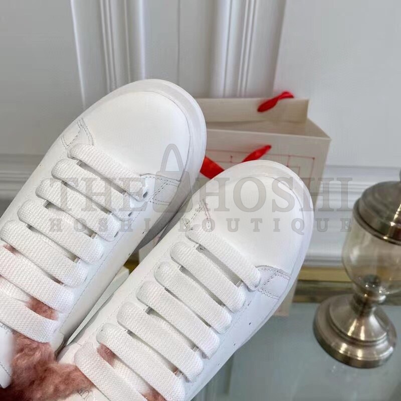 A1exa*der Mcqv*en Women