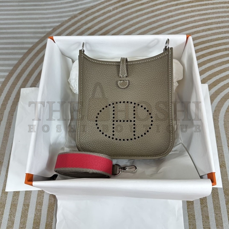 H**me5 Evelyn Bags Master Quality