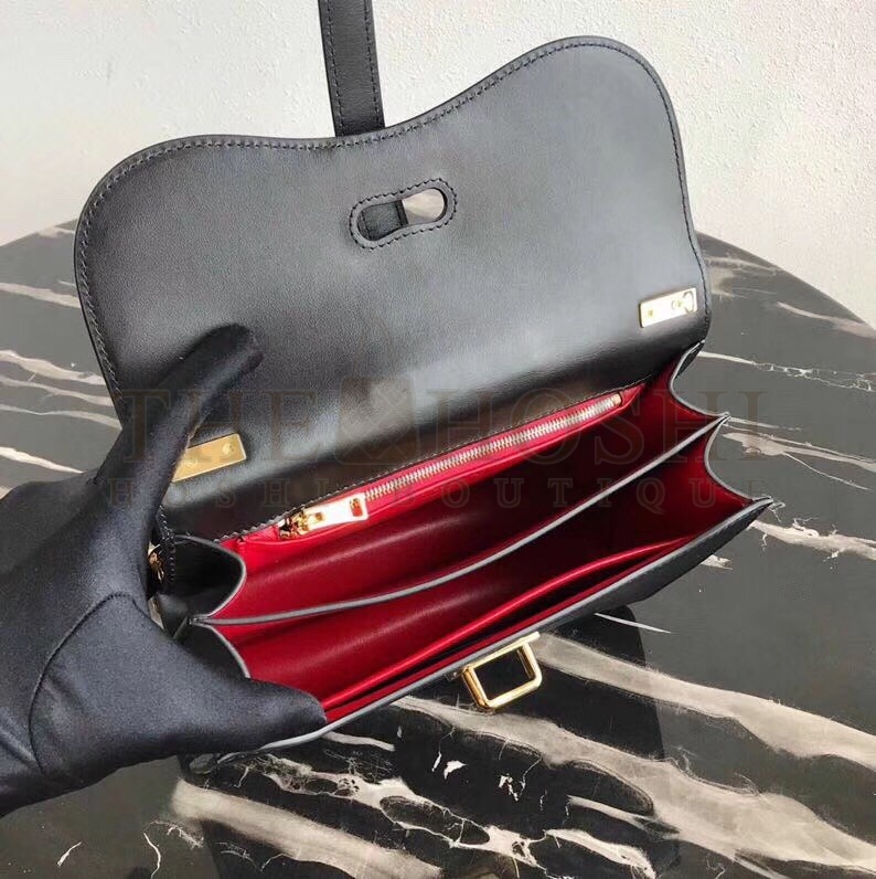 Pra*a Belle Shoulder Bag In Black Calfskin Master Quality