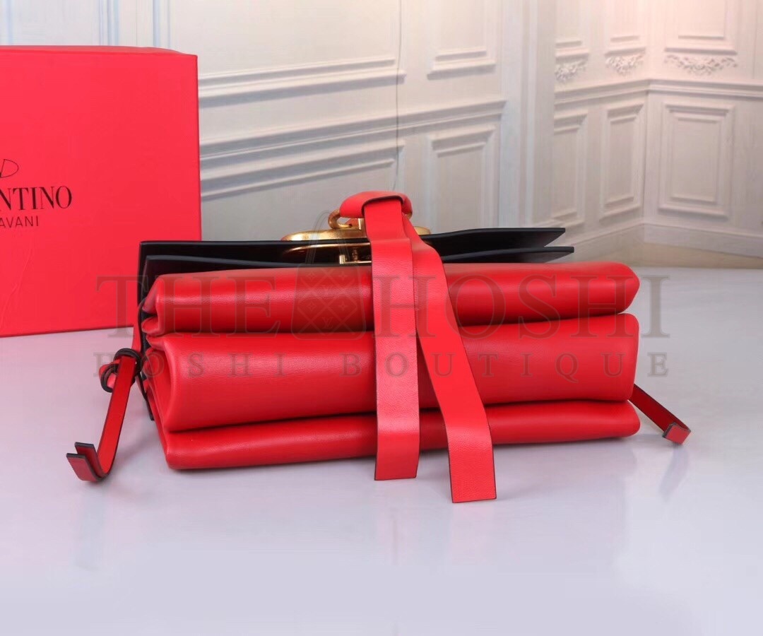 Va1e*ntin0 Garavani Red Small VRing Shoulder Bag Master Quality