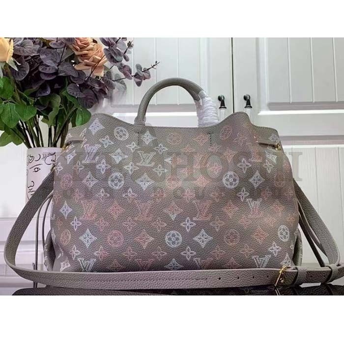 L0vis Vvtt0n LV Women Bella Tote Gray Mahina Perforated Calfskin Leather Master Quality