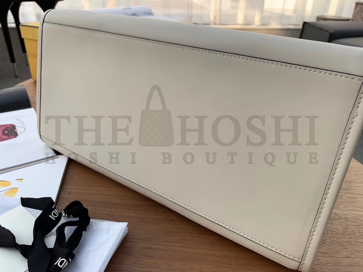 F**di Sunshine Large Tote Bag In White Calfskin Master Quality