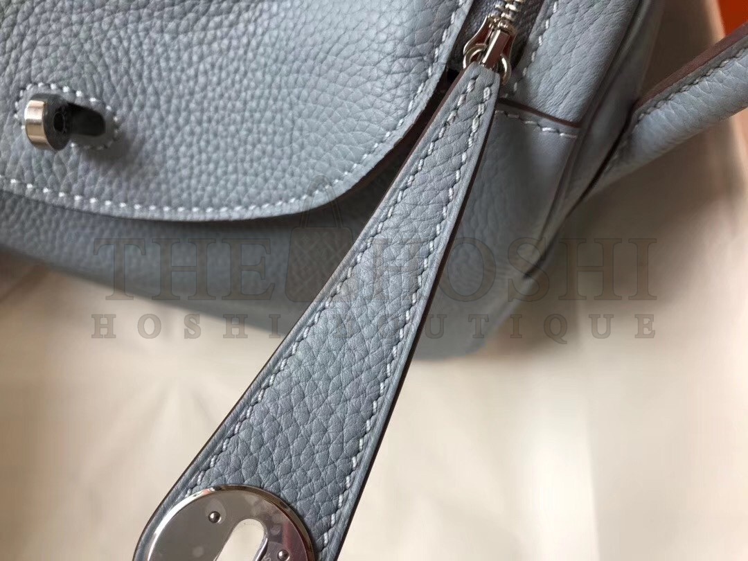 H**me5 Lindy 26cm Bag In Blue Lin Clemence With PHW Master Quality
