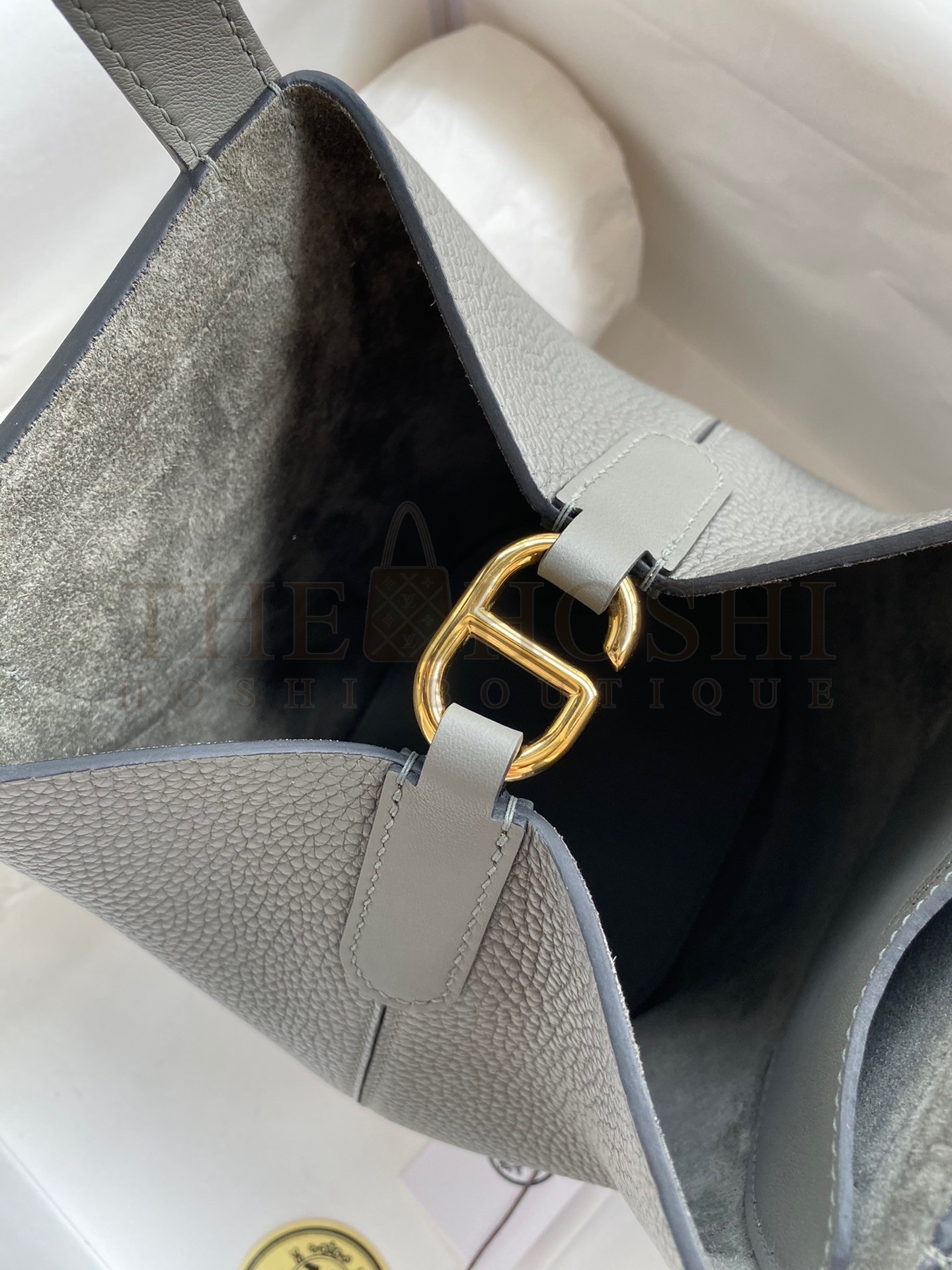 H**me5 In The Loop 18 Handmade Bag in Gris Meyer Clemence Leather Master Quality