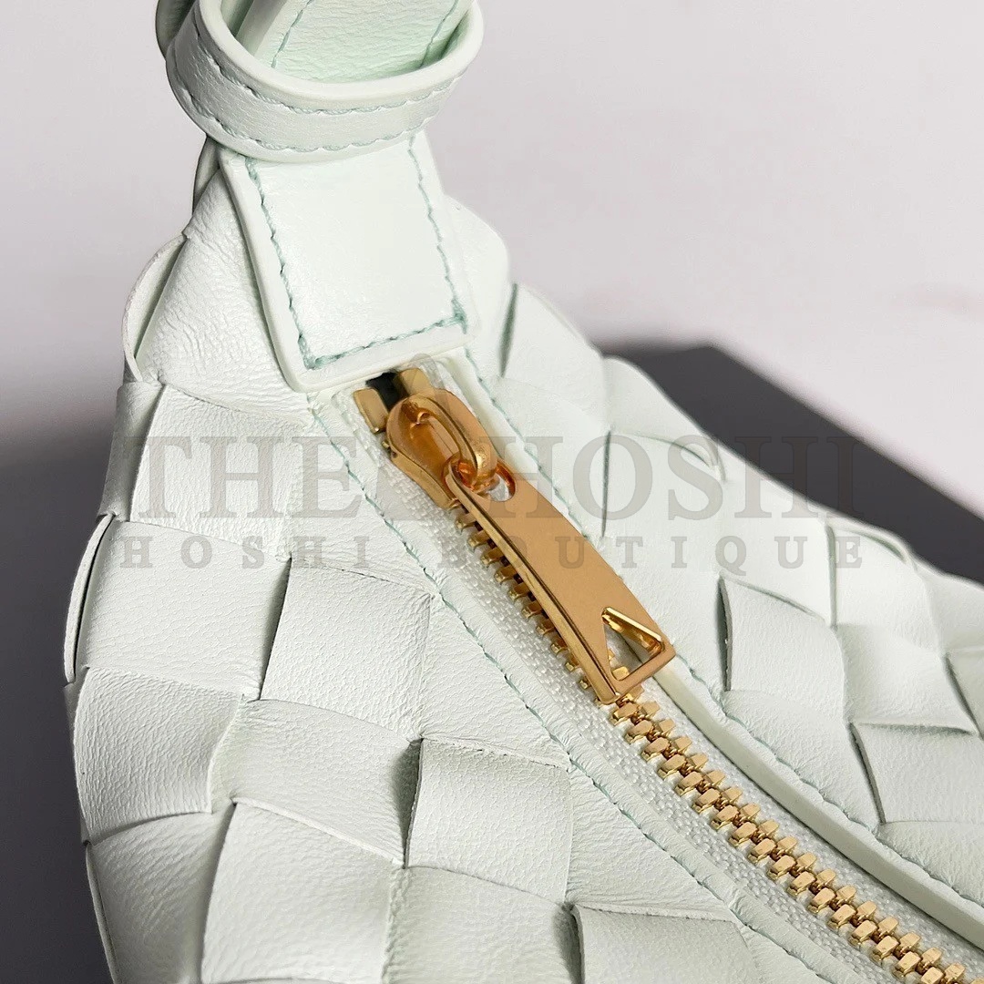 B0tt*ga Ven*ta Mini Wallace Bag in Glacier Intrecciato Calfskin Master Quality