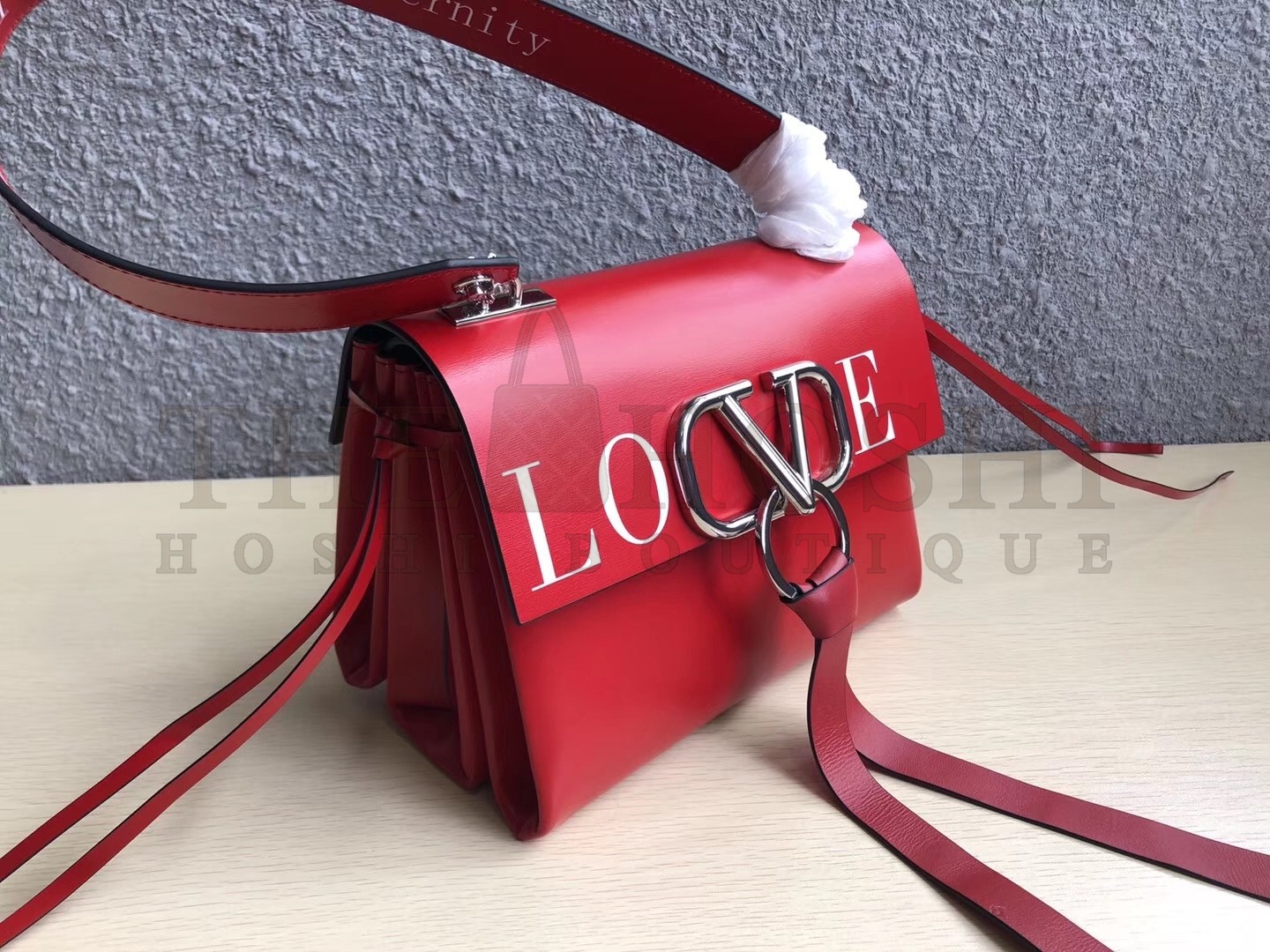 Va1e*ntin0 Small Love Vring Shoulder Red Bag Master Quality