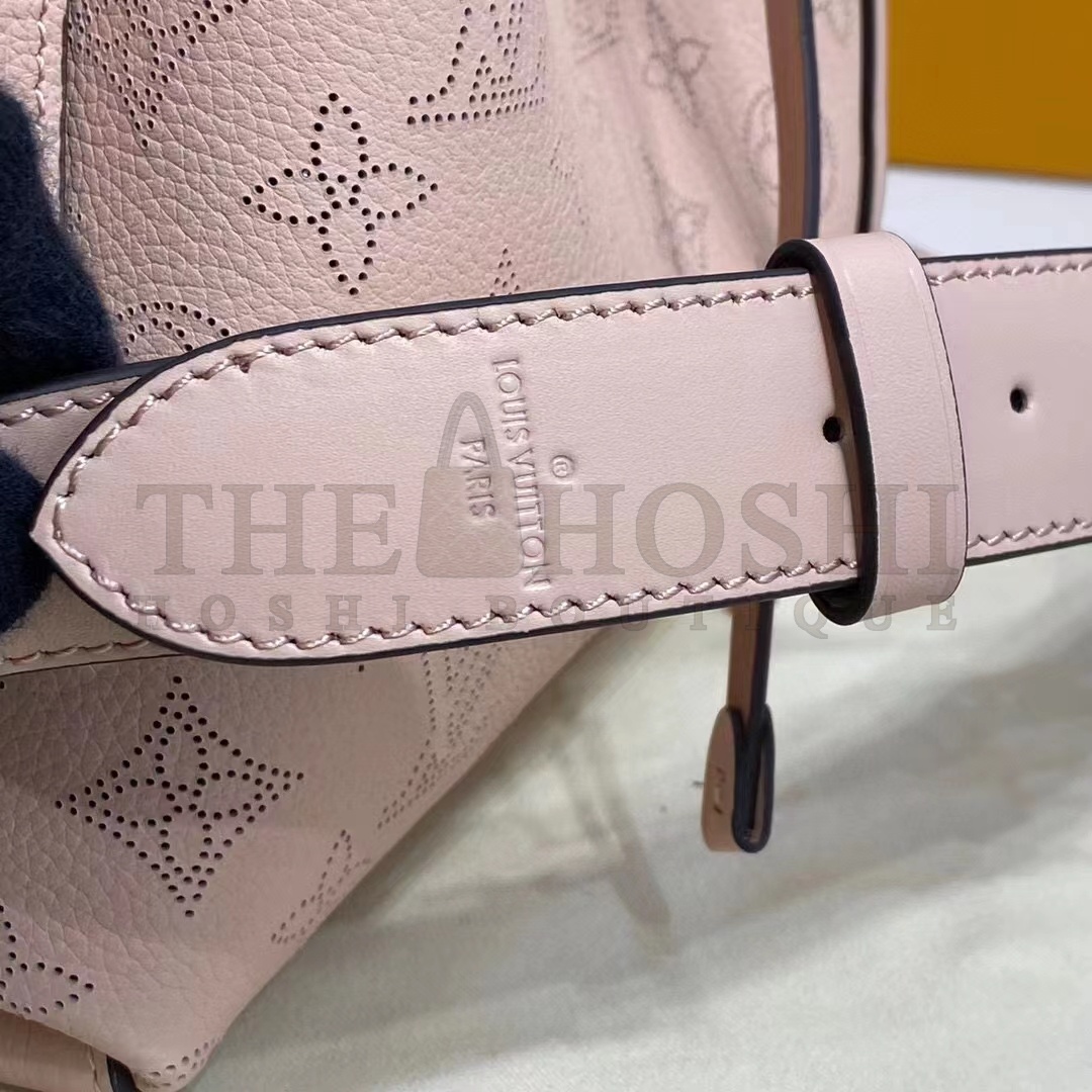 L0vis Vvtt0n LV Women Muria Bucket Bag Galet Gray Mahina Perforated Calf Leather Master Quality