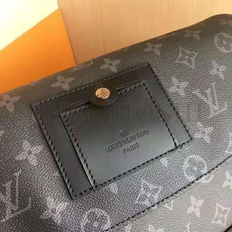L0vis Vvtt0n LV Men Messenger PM Voyager Bag in Monogram Eclipse Canvas-Black Master Quality