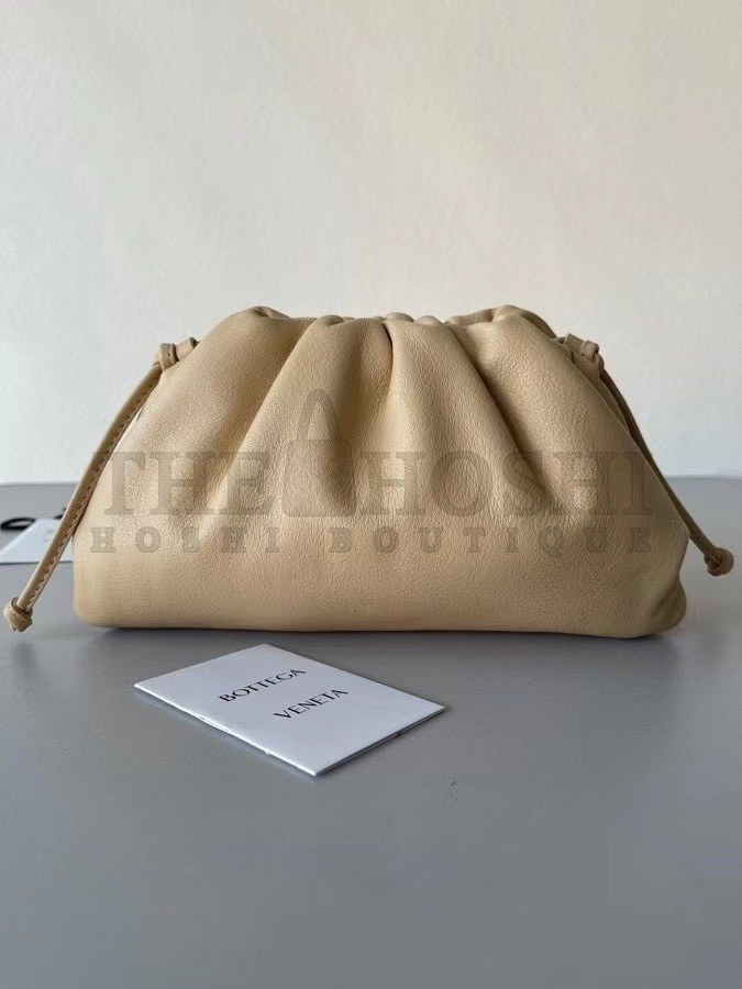 B0tt*ga Ven*ta Mini Pouch In Beige Calfskin Master Quality