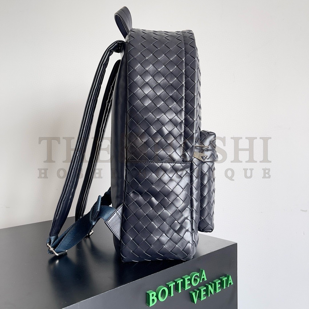 B0tt*ga Ven*ta Medium Backpack In Dark Blue Intrecciato Calfskin Master Quality