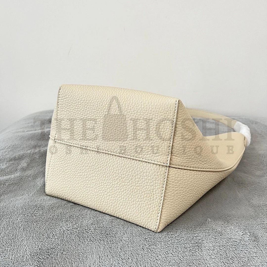 The R0w Medium N/S Park Tote in Ivory Grained Leather Master Quality