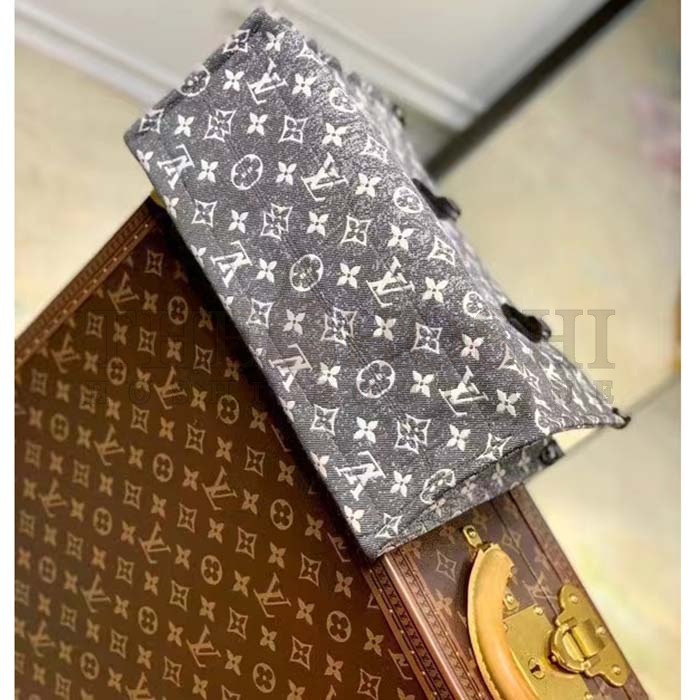 L0vis Vvtt0n LV Women OnTheGo MM Tote Gray Denim Textile Jacquard Master Quality