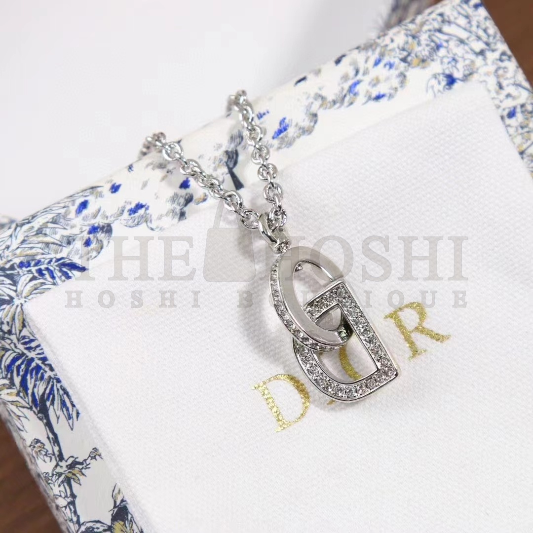 D10r Women CD Lock Necklace Silver-Finish Metal Silver-Tone Crystals Master Quality