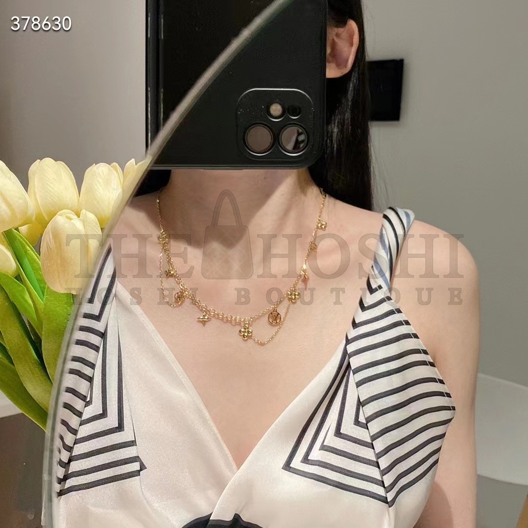 L0vis Vvtt0n Women LV Blooming S*pple Necklace Brass Monogram Flowers LV Circle Master Quality