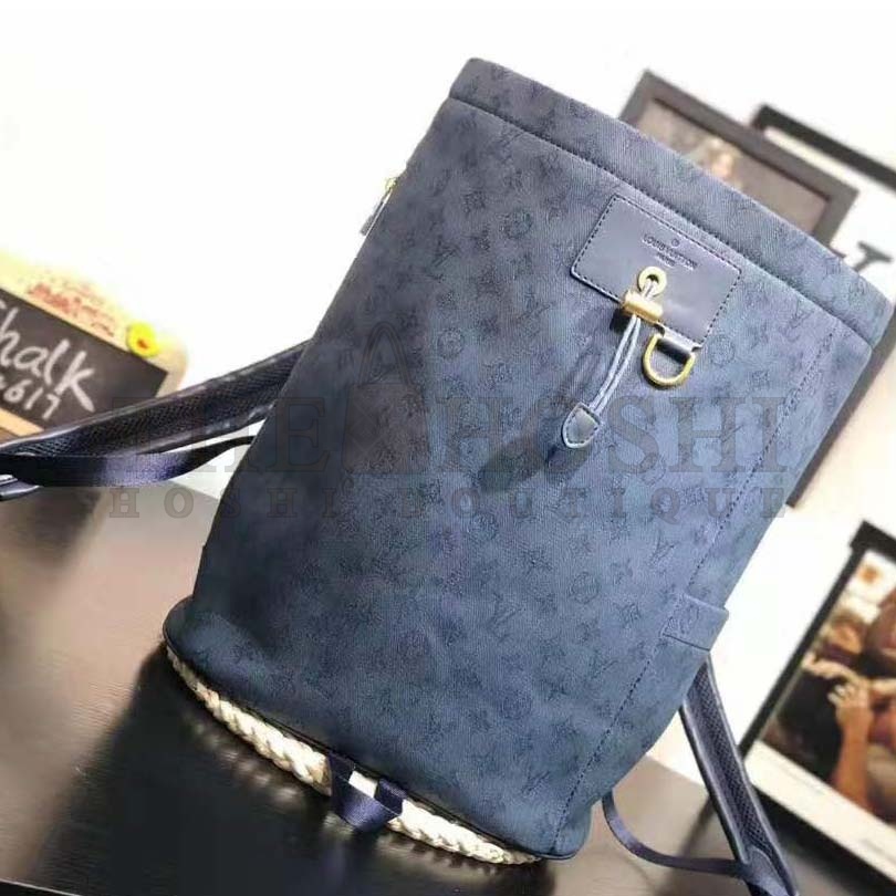 L0vis Vvtt0n LV Men Chalk Backpack in Monogram Denim-Blue Master Quality