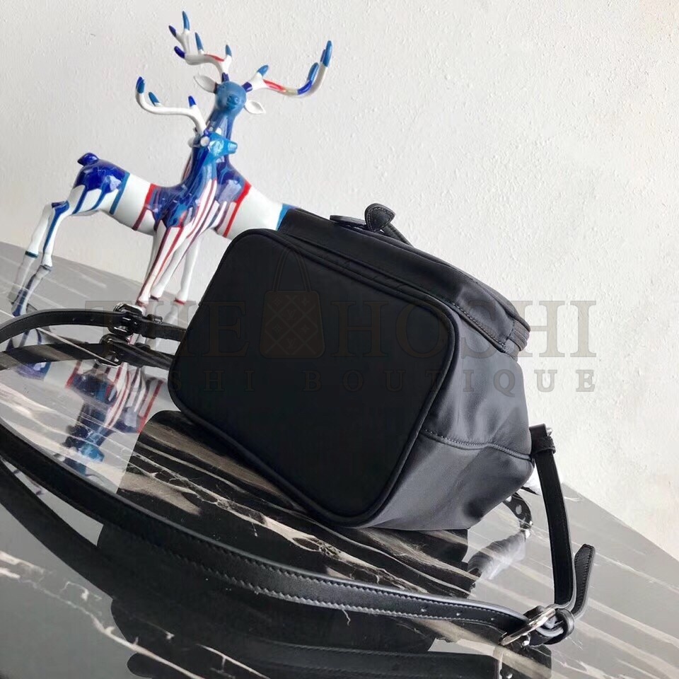 Pra*a Bucket Shoulder Bag In Black Nylon 1BH038 Master Quality