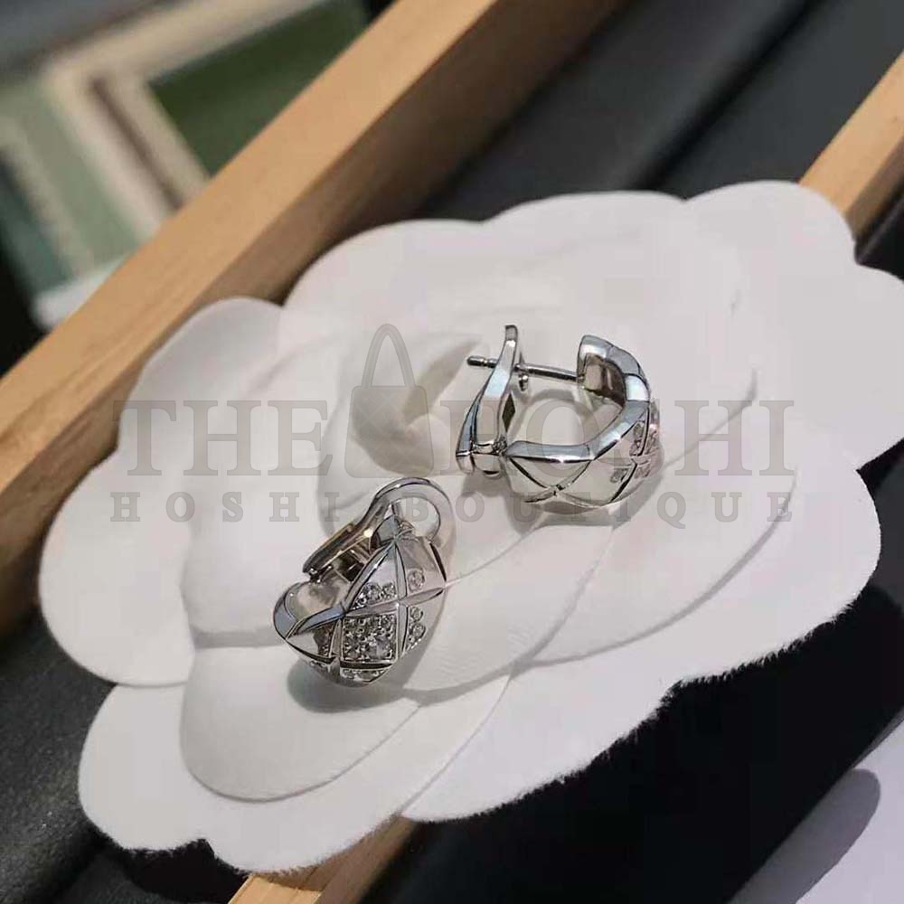 Ch**el Women Coco Crush Earrings in 18K White Gold Master Quality