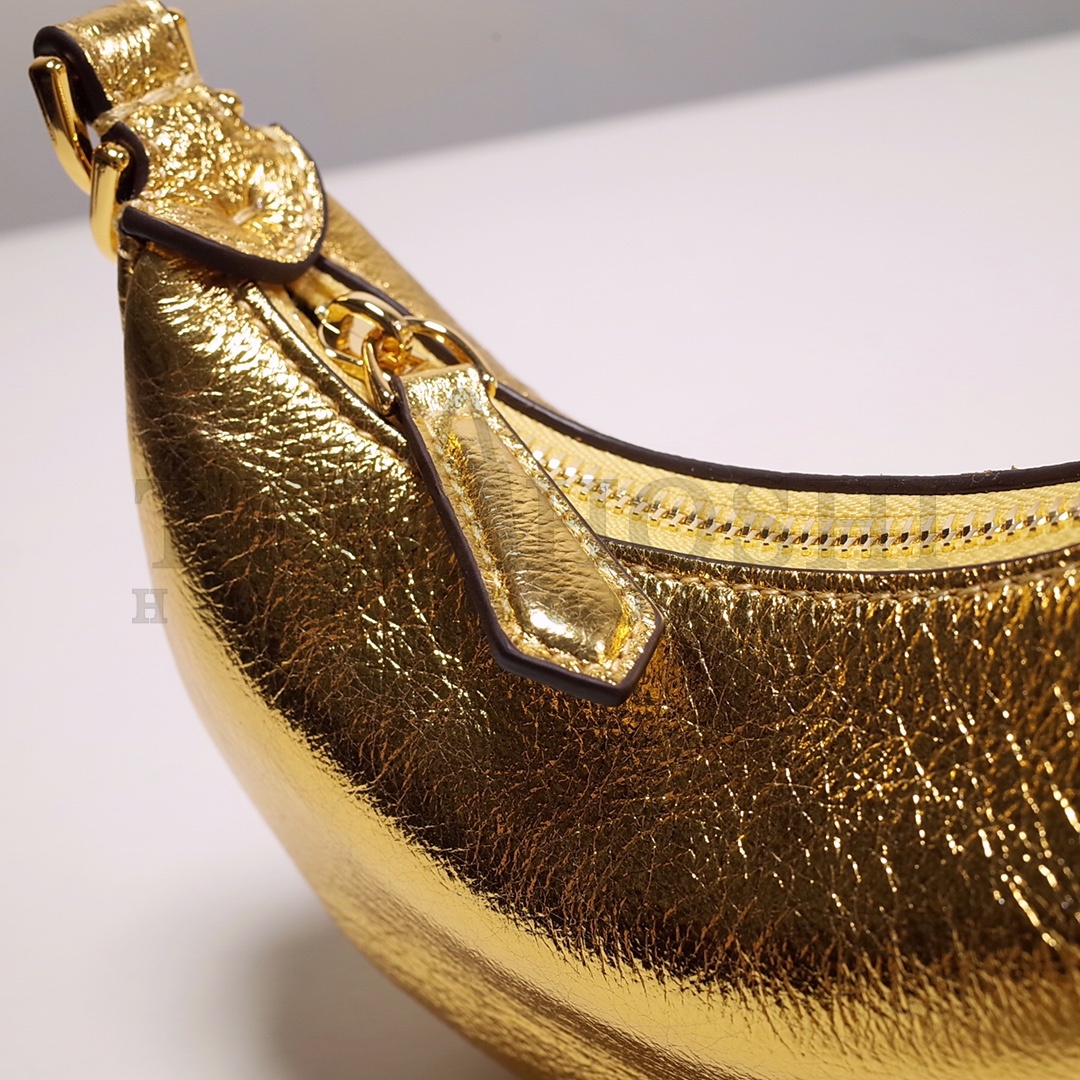 FEND  Nano F**digraphy BAG size:16.5*5*14cm Master Quality