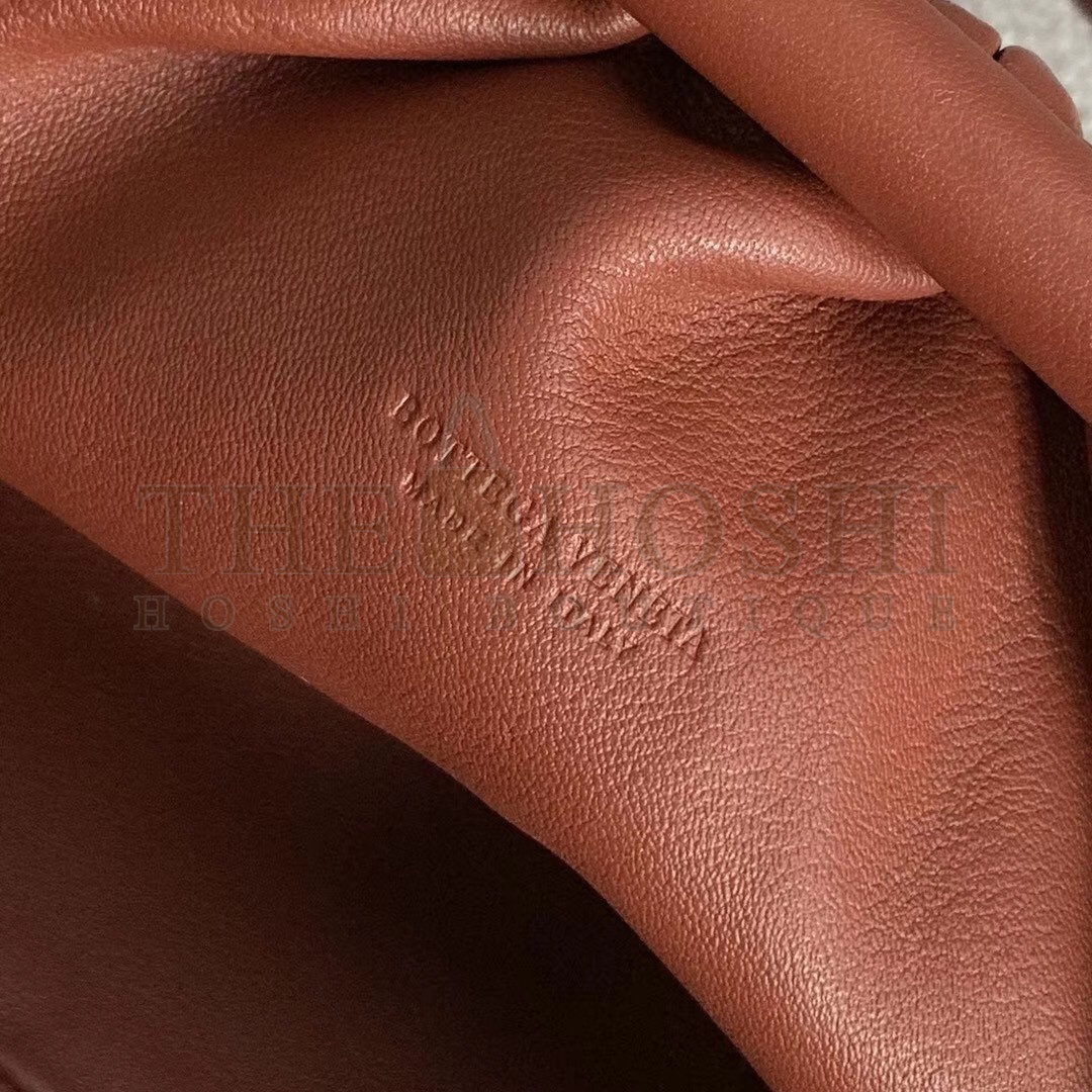 B0tt*ga Ven*ta Pouch Mini Bag In Rust Calfskin Master Quality