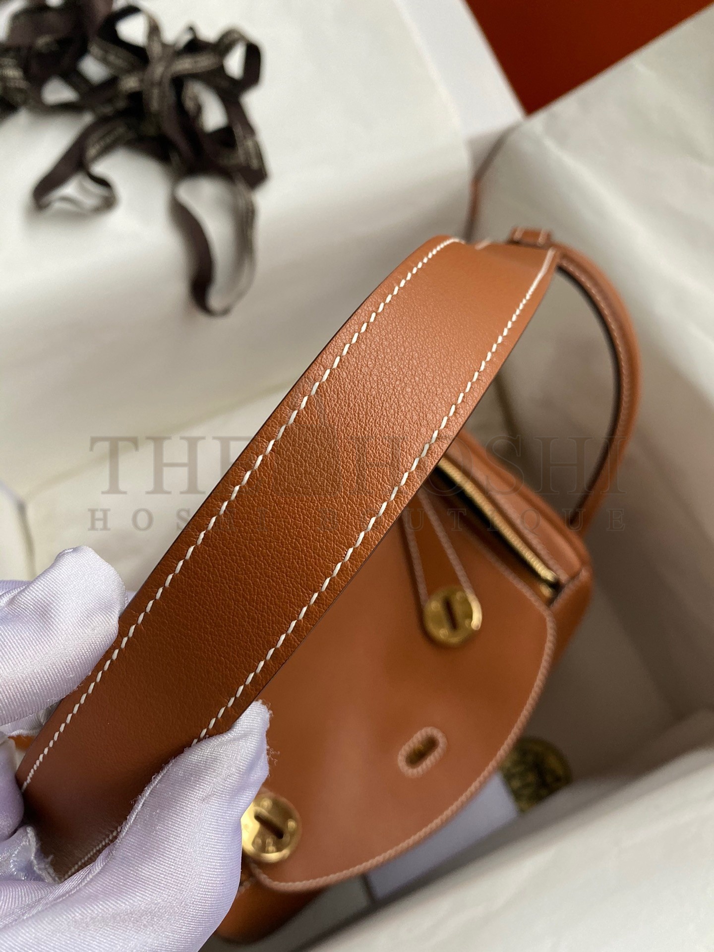 H**me5 Lindy 26 Handmade Bag In Gold Swift Calfskin Master Quality