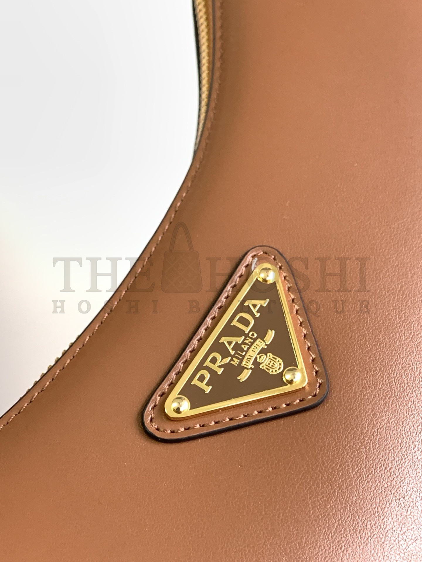 Pra*a Arque Shoulder Bag in Brown Leather Master Quality