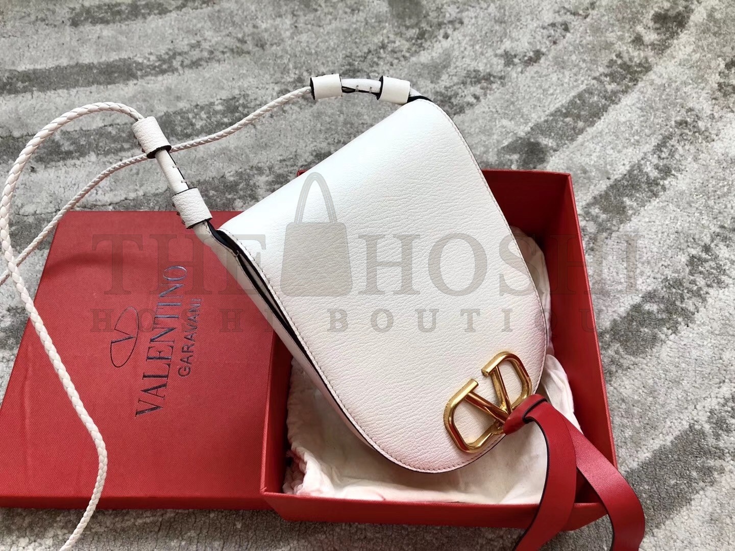Va1e*ntin0 Medium Vring Crossbody Bag In White Goatskin Master Quality