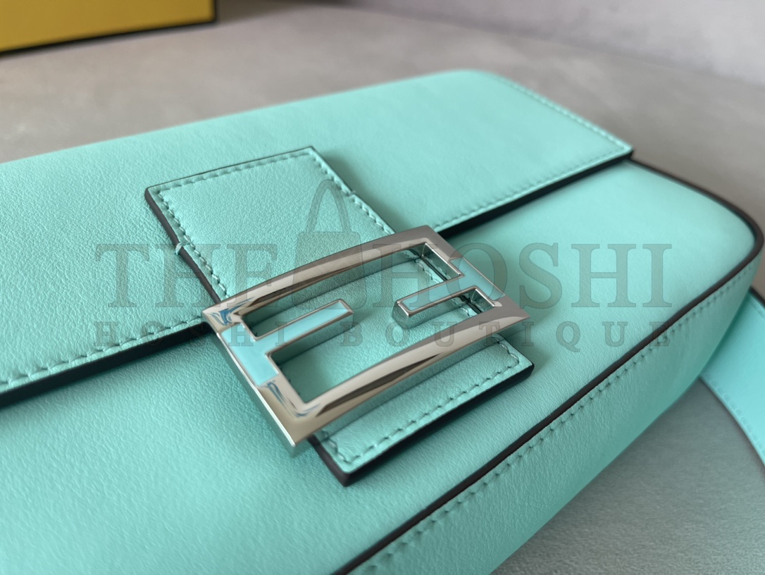 F**di T*f*ny & Co. Re-Edition Baguette bag size: 27*15*6cm Master Quality