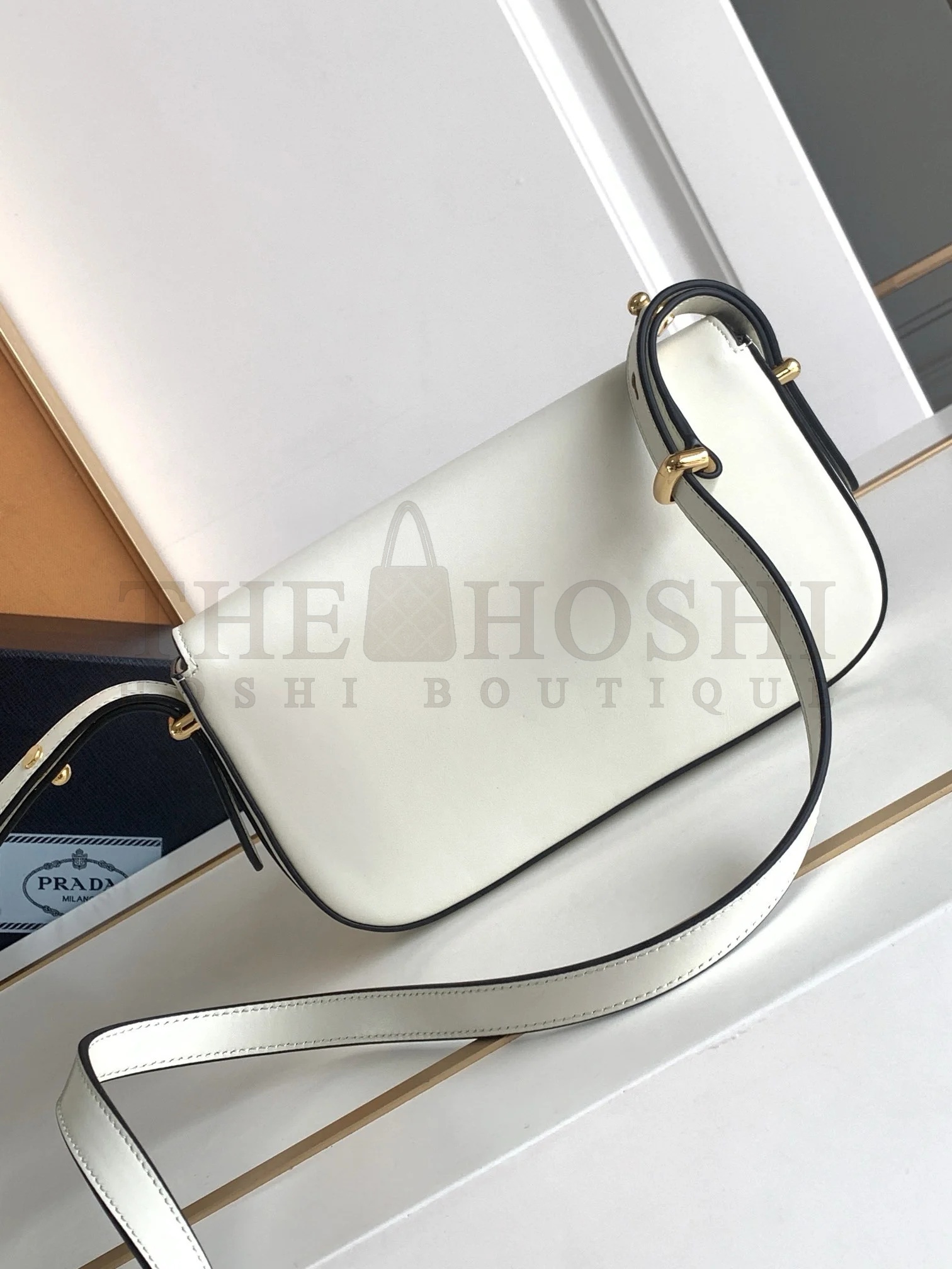 Pra*a Shoulder Bag in White Smooth Calfskin Master Quality