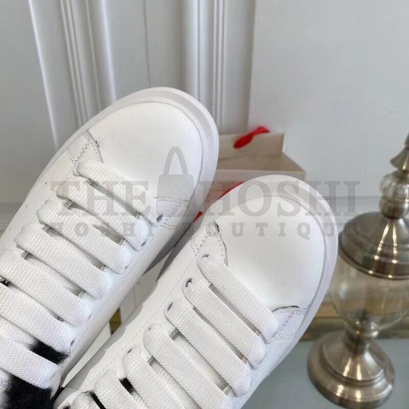 A1exa*der Mcqv*en Women