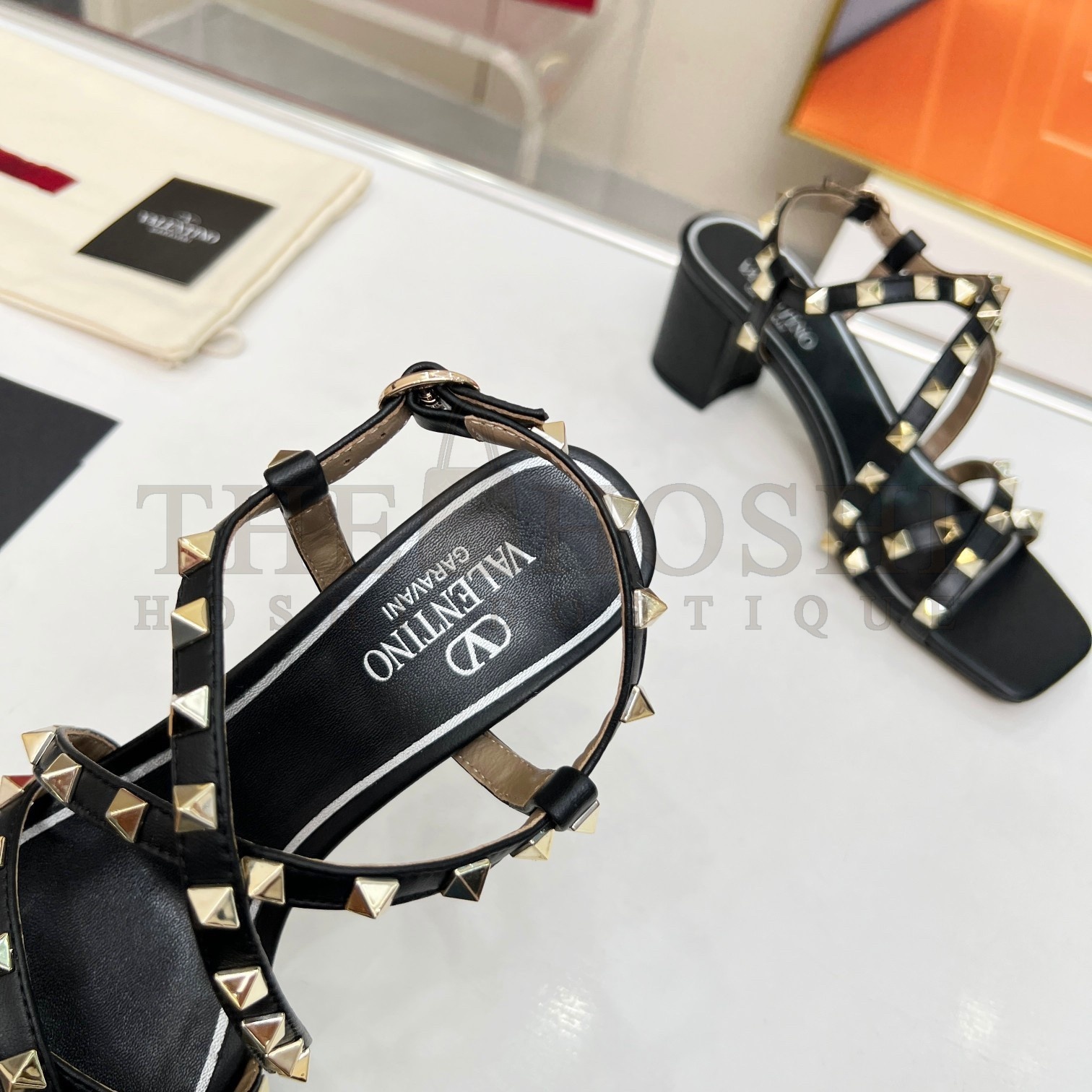Va1e*ntin0 Rockstud Sandals 60MM with Straps in Black Leather Master Quality