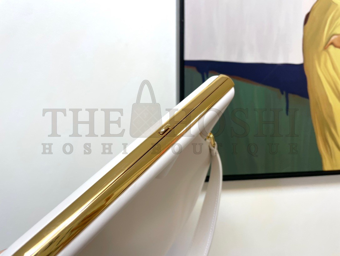 F**di First Medium Bag In White Nappa Leather Master Quality