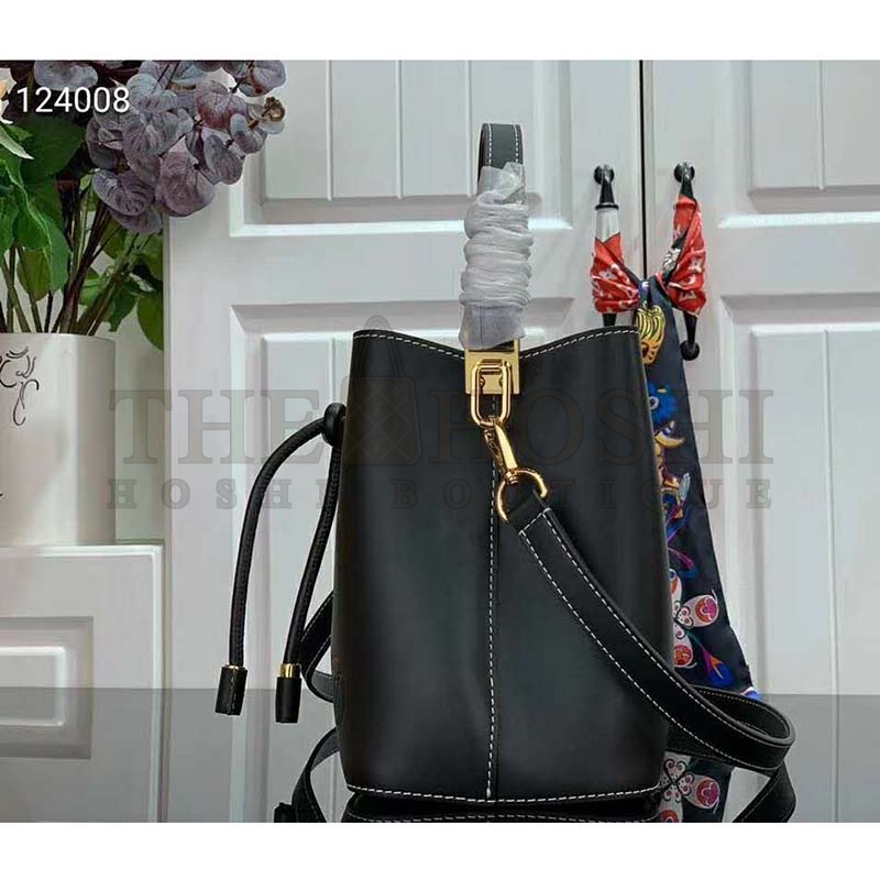 L0vis Vvtt0n LV Women Lockme Bucket Bag Epi Grained Cowhide Master Quality