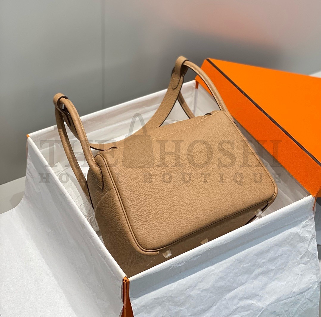 H**me5 Lindy 26cm Bag In Chai Clemence Leather GHW Master Quality