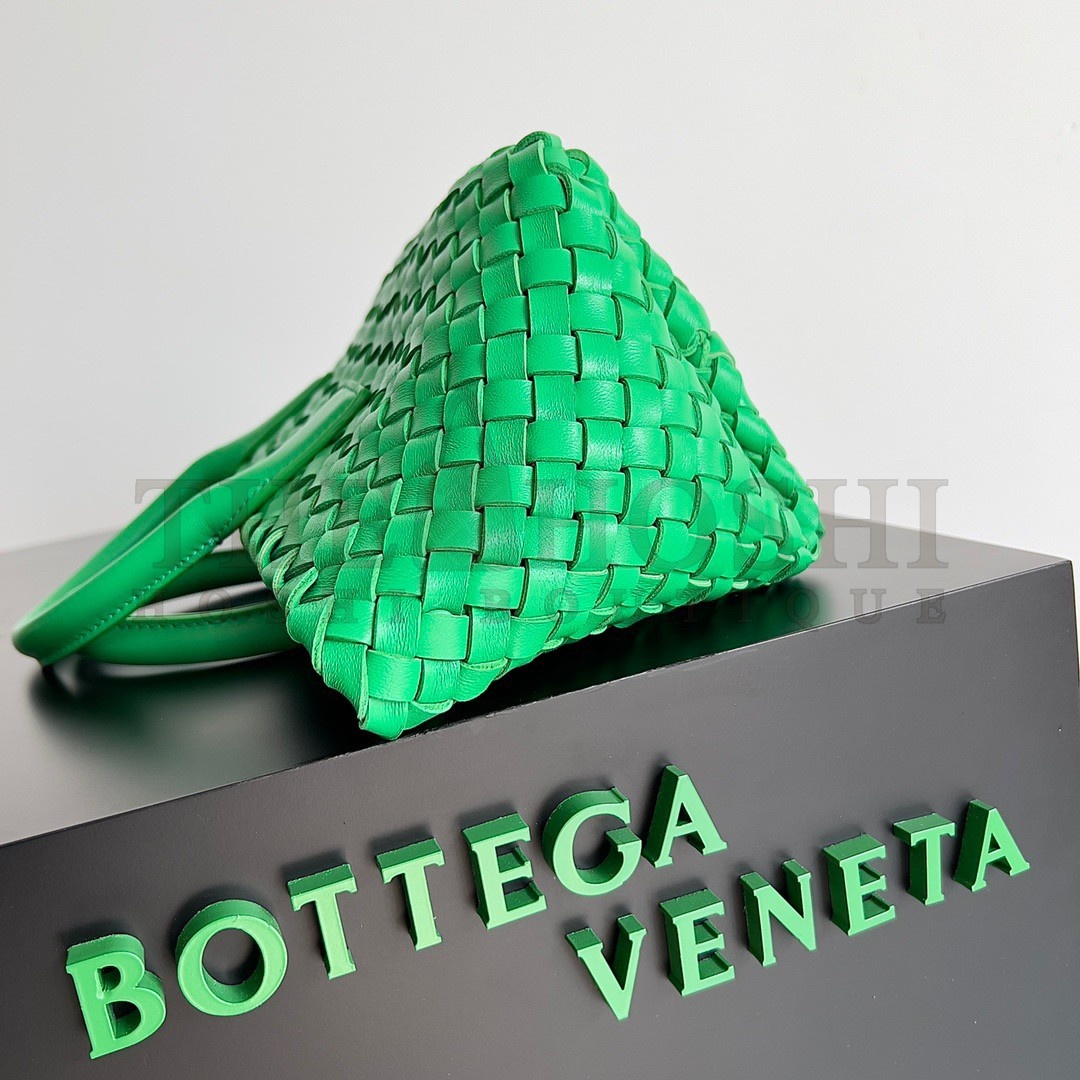 B0tt*ga Ven*ta Cabat Mini Bag In Green Intrecciato Lambskin Master Quality