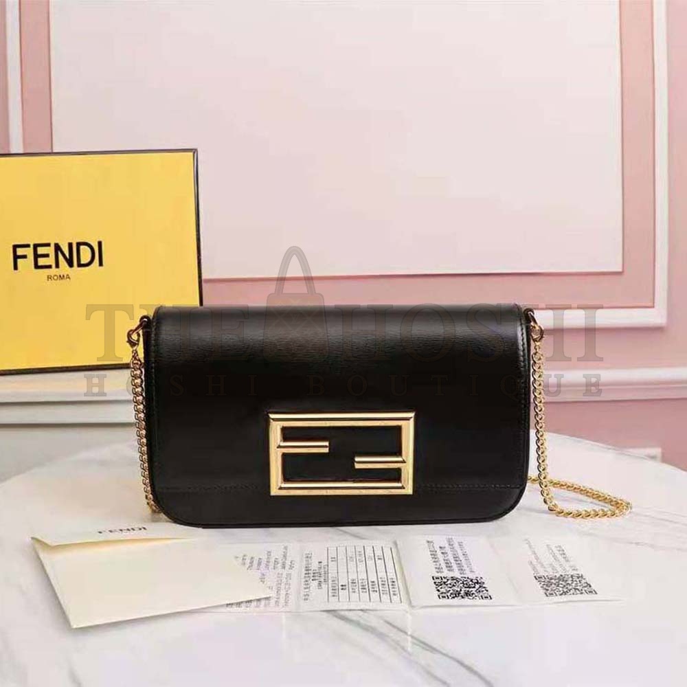 F**di Women Wallet on Chain with Pouches Leather Mini-Bag-Black Master Quality