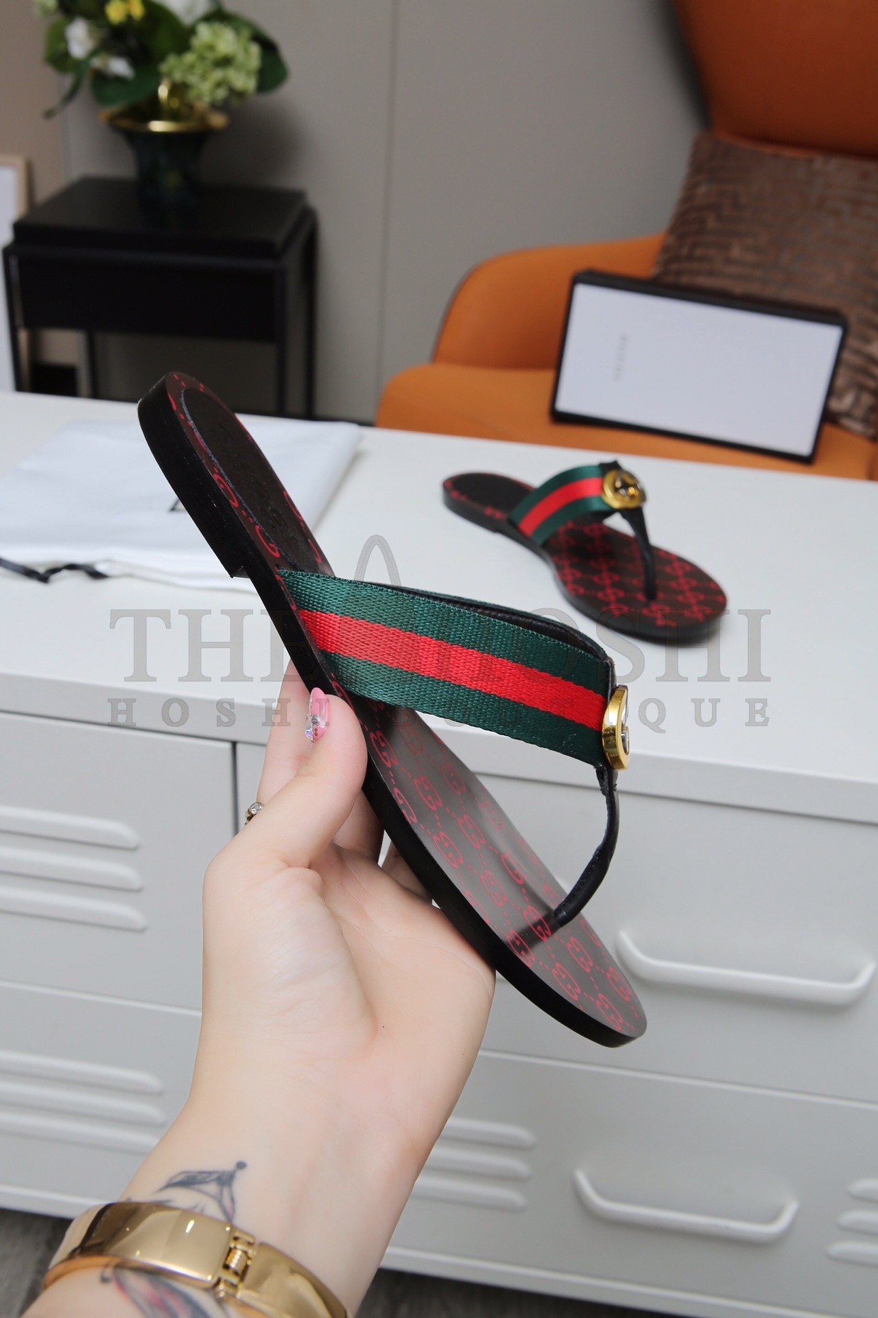 Gvc*1  Herren-Zehensandale mit Web slipper sandals Master Quality