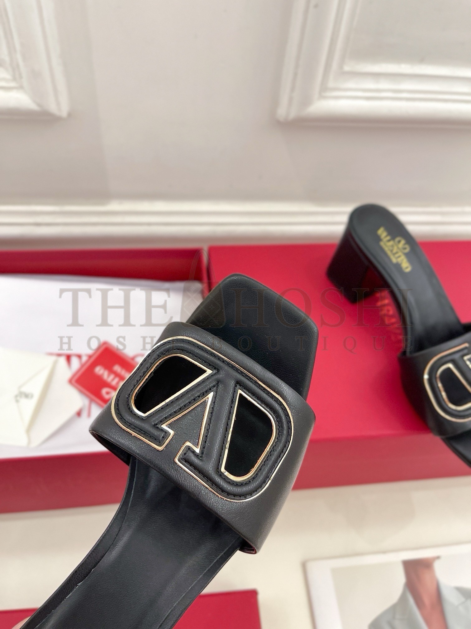 Va1e*ntin0 VLogo Cut-out Slide Sandals 60mm in Black Leather Master Quality