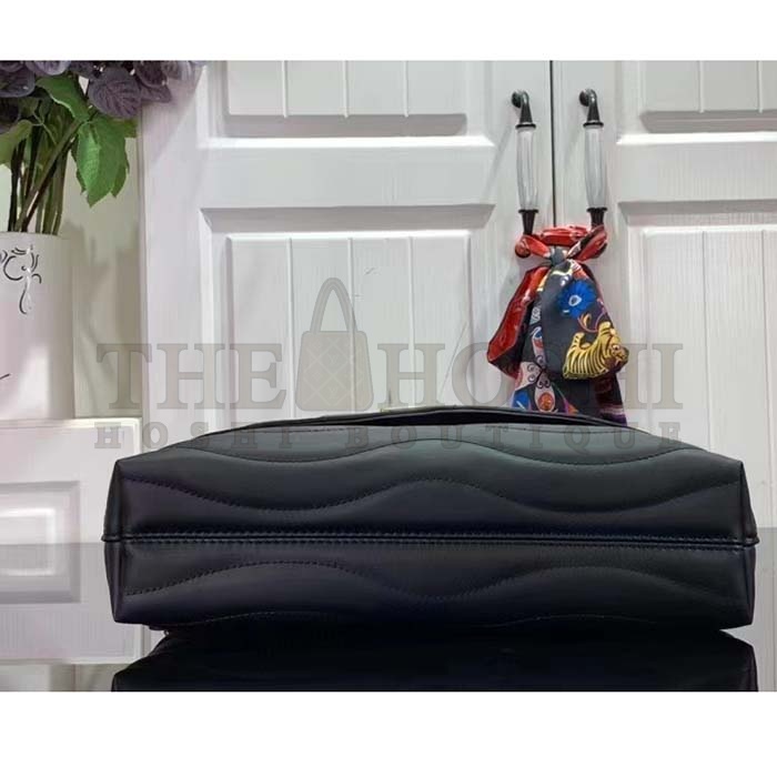 L0vis Vvtt0n LV Women New Wave Chain Bag GM Black Quilted Smooth Calf Leather Master Quality