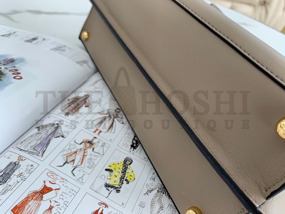 F**di Peekaboo ISeeU Medium Bag In Grey Calfskin Master Quality