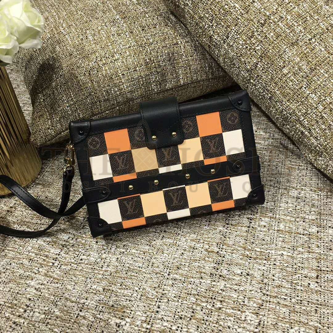 L0vis Vvtt0n LV Women Petite Malle Handbag in Calfskin Leather-Brown Master Quality