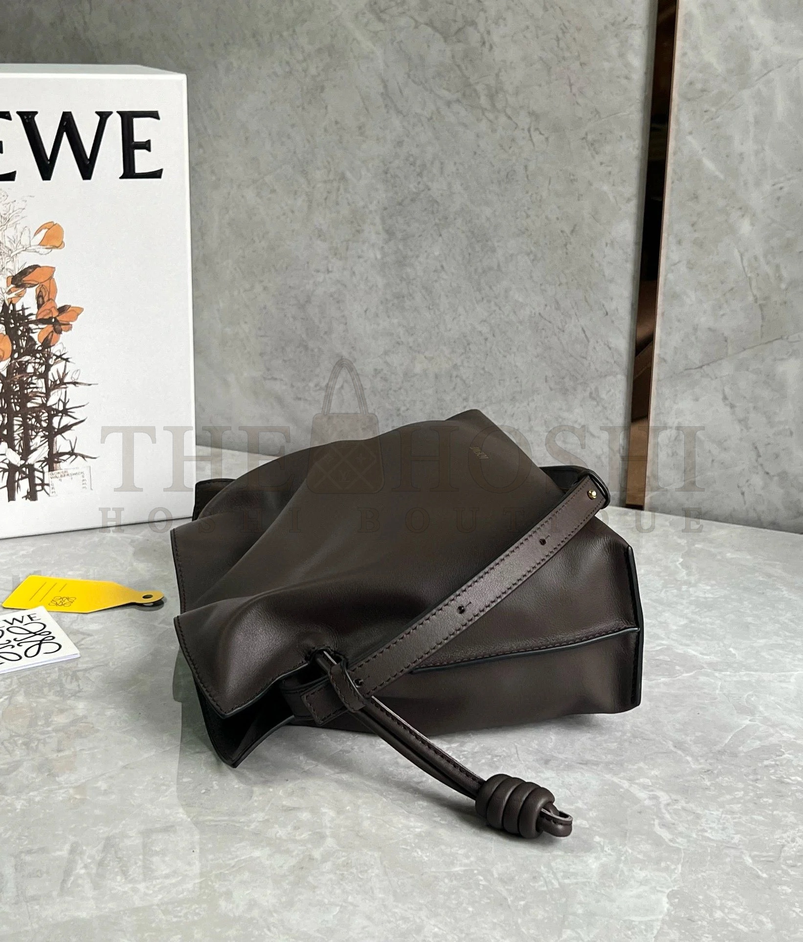 L0ew* Flamenco Clutch Bag in Chocolate Nappa Calfskin size：30cm Master Quality