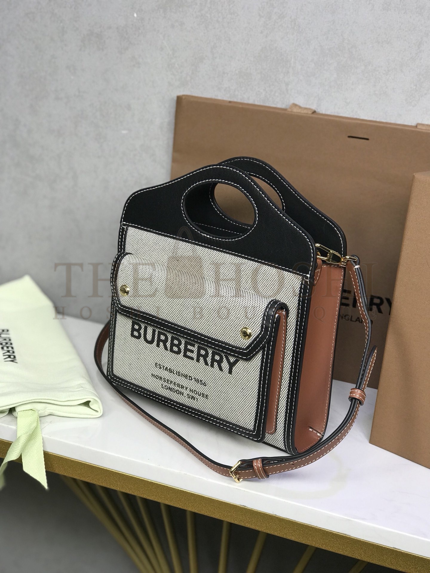 Bv*b*rry Pocket Bag - Canvas and Leather Trim 26.5x23x6 CM Master Quality