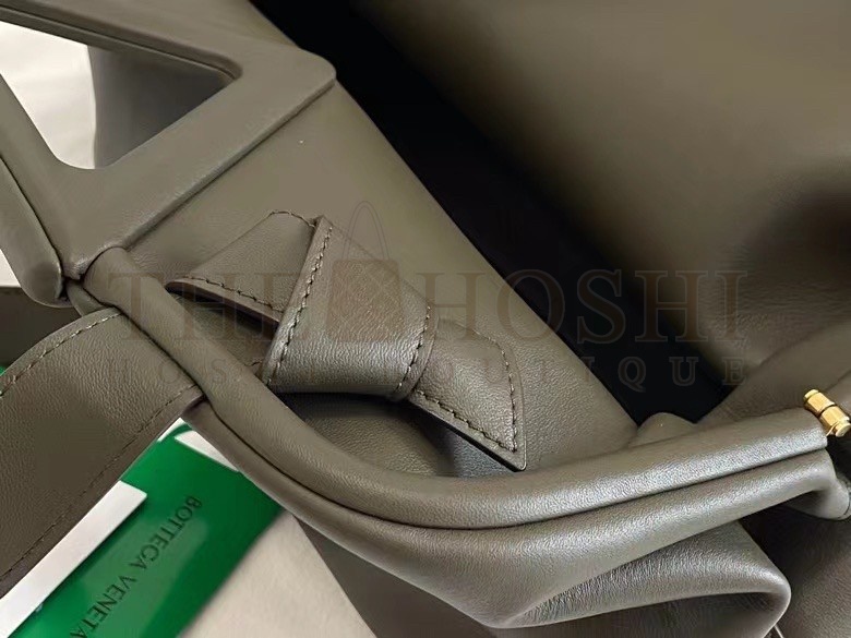 B0tt*ga Ven*ta Medium Point Top Handle Bag In Camping Leather Master Quality