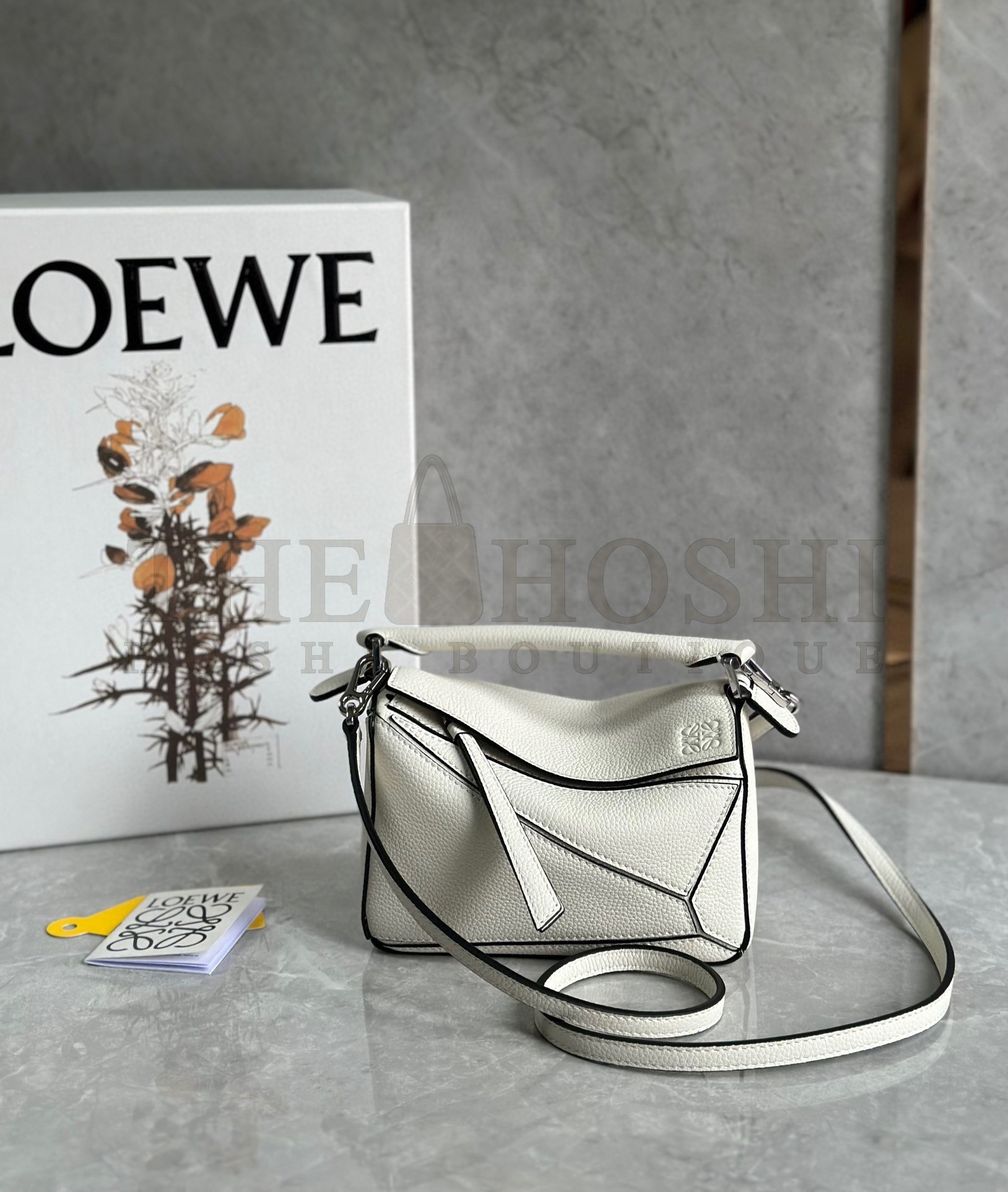 L0ew* Puzzle Mini Bag In White Grained Calfskin Master Quality