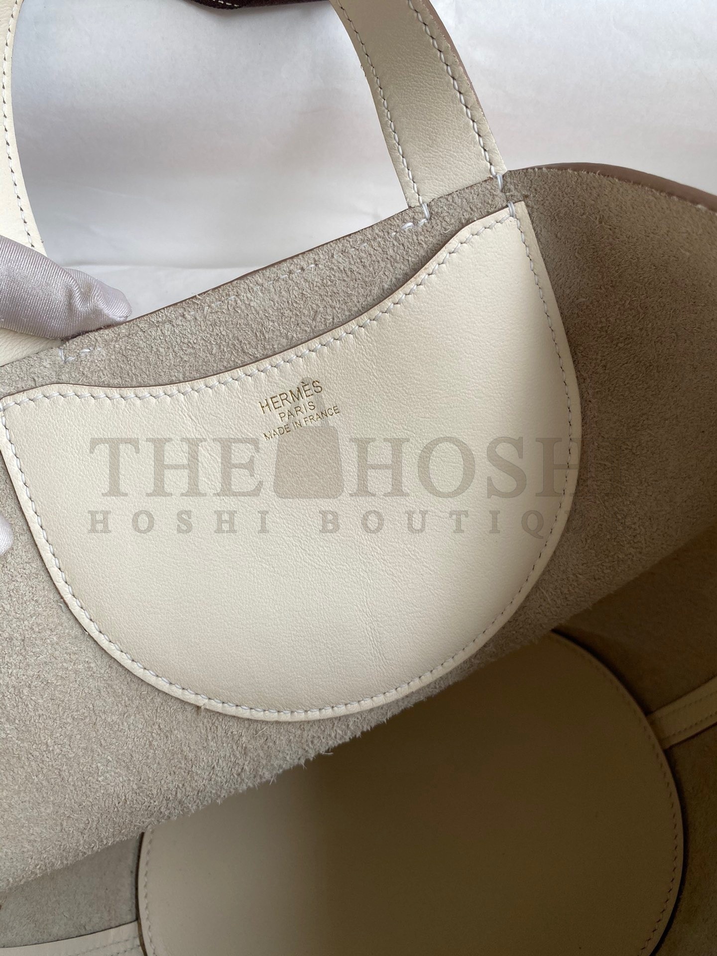 H**me5 In The Loop 18 Handmade Bag in Craie Clemence Leather Master Quality