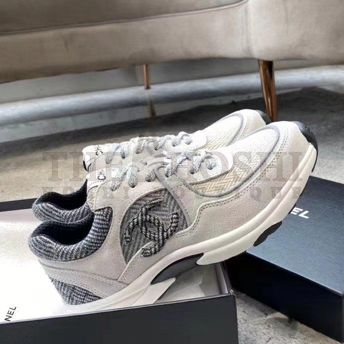 Ch**el Women CC Sneakers Fabric &amp; Suede Calfskin Ivory Light Gray &amp; White 1 Cm Heel Master Quality